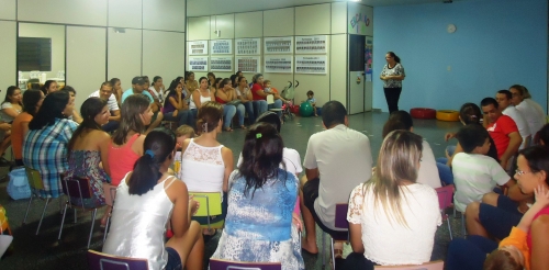 Formação às famílias: Fase oral na primeiríssima infância